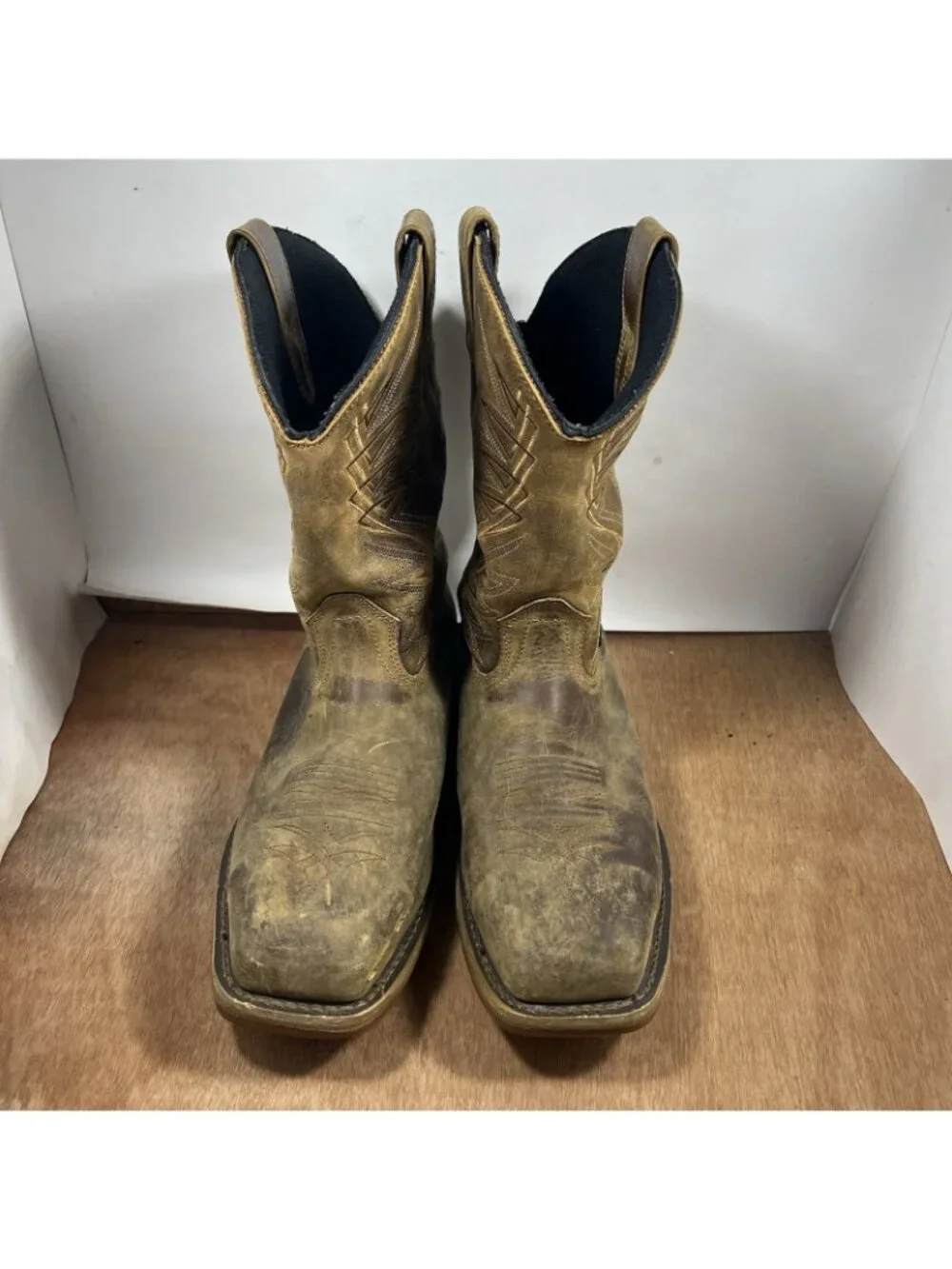 Irish Setter Marshall 83912 Men Size 10 EE Wide Square Steel Toe Boot Waterproof